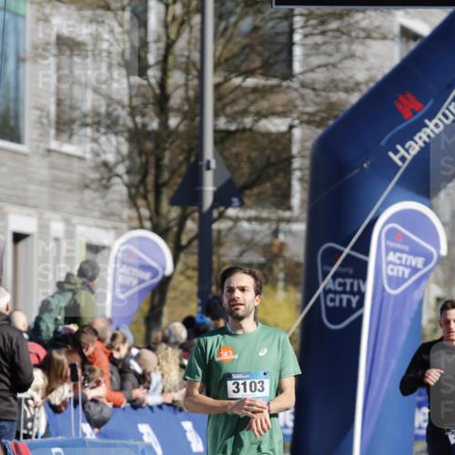06.04.2025 - 44. Internationalen Wilhelmsburger Insellauf A. Gomolzig http://msf.ph/oto/7557249 06.04.2025 10:19:07 Ziel 3103, 4392 meine-sportfotos.de