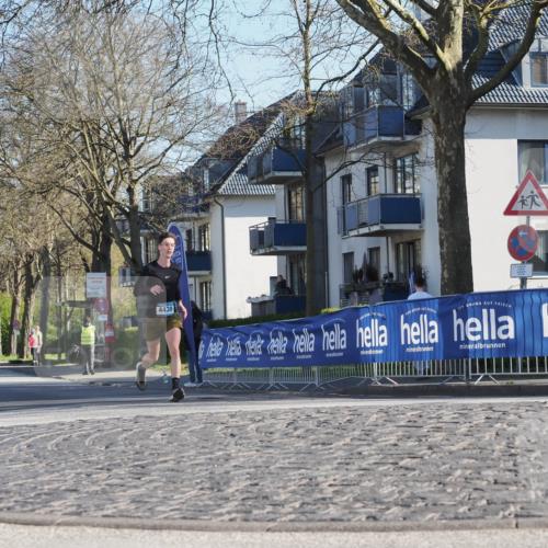 06.04.2025 - 44. Internationalen Wilhelmsburger Insellauf Luisa Fischer http://msf.ph/oto/7557301 06.04.2025 10:16:31 Ziel 4439 meine-sportfotos.de