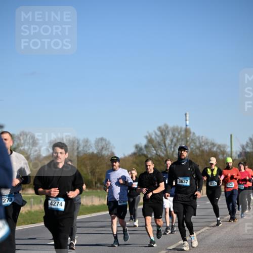 06.04.2025 - 44. Internationalen Wilhelmsburger Insellauf Dr. Thomas Lammeyer http://msf.ph/oto/7557333 06.04.2025 09:33:21 Laufen 273, 4274, 4288, 3637, 3077, 3340, 1565 meine-sportfotos.de