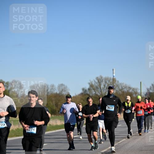 06.04.2025 - 44. Internationalen Wilhelmsburger Insellauf Dr. Thomas Lammeyer http://msf.ph/oto/7557336 06.04.2025 09:33:21 Laufen 273, 274, 5424, 310, 3637, 3077, 3340 meine-sportfotos.de