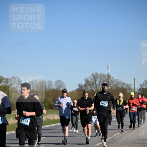 06.04.2025 - 44. Internationalen Wilhelmsburger Insellauf Dr. Thomas Lammeyer http://msf.ph/oto/7557340 06.04.2025 09:33:21 Laufen 4274, 4280, 3108, 3637, 3077, 3340 meine-sportfotos.de