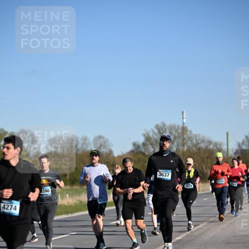 06.04.2025 - 44. Internationalen Wilhelmsburger Insellauf Dr. Thomas Lammeyer http://msf.ph/oto/7557354 06.04.2025 09:33:22 Laufen 4274, 390, 420, 3637, 3077, 3340, 5665 meine-sportfotos.de