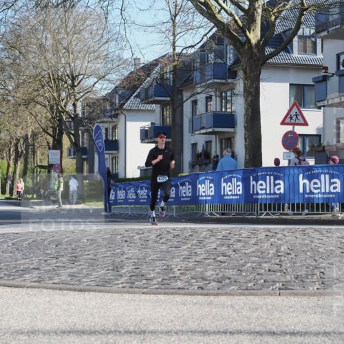 06.04.2025 - 44. Internationalen Wilhelmsburger Insellauf Luisa Fischer http://msf.ph/oto/7557355 06.04.2025 10:16:58 Ziel 4325 meine-sportfotos.de