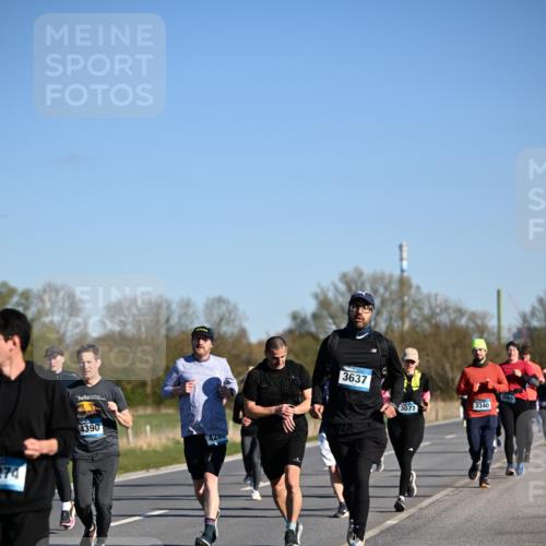 06.04.2025 - 44. Internationalen Wilhelmsburger Insellauf Dr. Thomas Lammeyer http://msf.ph/oto/7557358 06.04.2025 09:33:22 Laufen 274, 4390, 14280, 3637, 3077, 3340 meine-sportfotos.de