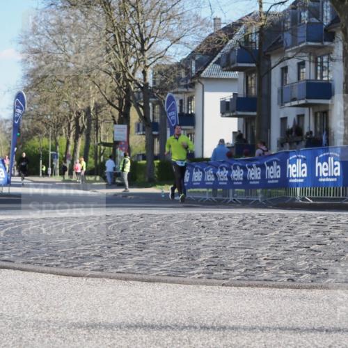 06.04.2025 - 44. Internationalen Wilhelmsburger Insellauf Luisa Fischer http://msf.ph/oto/7557377 06.04.2025 10:17:07 Ziel  meine-sportfotos.de