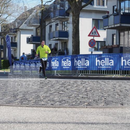06.04.2025 - 44. Internationalen Wilhelmsburger Insellauf Luisa Fischer http://msf.ph/oto/7557392 06.04.2025 10:17:08 Ziel 4096 meine-sportfotos.de