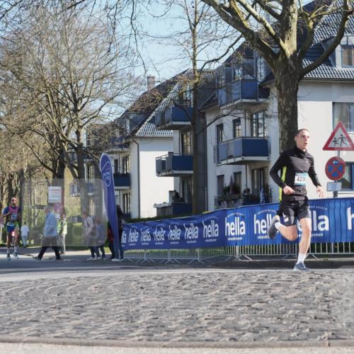 06.04.2025 - 44. Internationalen Wilhelmsburger Insellauf Luisa Fischer http://msf.ph/oto/7557424 06.04.2025 10:17:17 Ziel 1259, 4230 meine-sportfotos.de