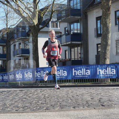 06.04.2025 - 44. Internationalen Wilhelmsburger Insellauf Luisa Fischer http://msf.ph/oto/7557465 06.04.2025 10:18:10 Ziel 4265 meine-sportfotos.de