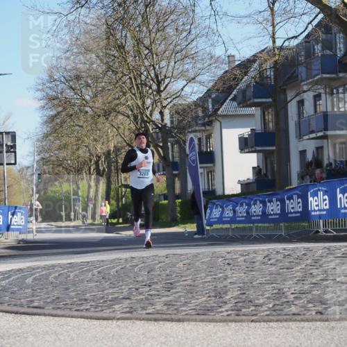 06.04.2025 - 44. Internationalen Wilhelmsburger Insellauf Luisa Fischer http://msf.ph/oto/7557504 06.04.2025 10:18:32 Ziel 3203 meine-sportfotos.de