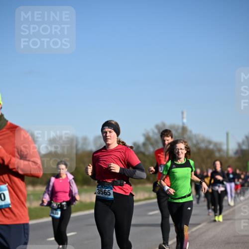 06.04.2025 - 44. Internationalen Wilhelmsburger Insellauf Dr. Thomas Lammeyer http://msf.ph/oto/7557505 06.04.2025 09:33:30 Laufen 3565, 0 meine-sportfotos.de
