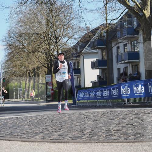 06.04.2025 - 44. Internationalen Wilhelmsburger Insellauf Luisa Fischer http://msf.ph/oto/7557509 06.04.2025 10:18:33 Ziel 3203 meine-sportfotos.de
