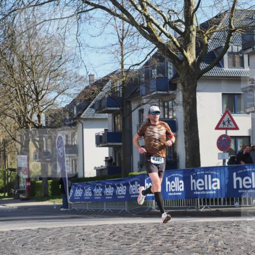 06.04.2025 - 44. Internationalen Wilhelmsburger Insellauf Luisa Fischer http://msf.ph/oto/7557562 06.04.2025 10:18:52 Ziel 4392 meine-sportfotos.de