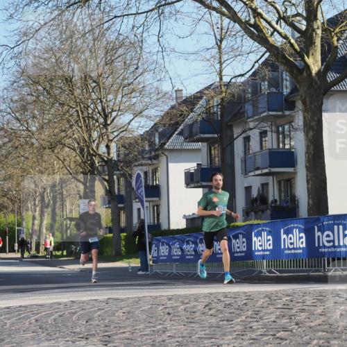 06.04.2025 - 44. Internationalen Wilhelmsburger Insellauf Luisa Fischer http://msf.ph/oto/7557577 06.04.2025 10:18:57 Ziel 2103, 3027 meine-sportfotos.de