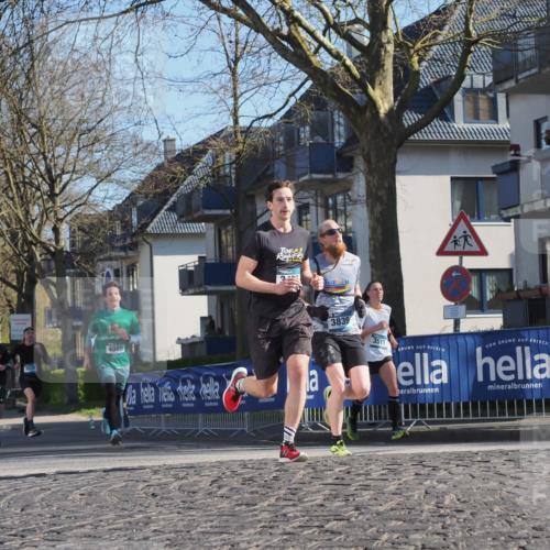 06.04.2025 - 44. Internationalen Wilhelmsburger Insellauf Luisa Fischer http://msf.ph/oto/7557634 06.04.2025 10:19:12 Ziel 111, 3078, 4085, 3839, 3511 meine-sportfotos.de
