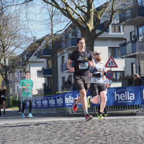 06.04.2025 - 44. Internationalen Wilhelmsburger Insellauf Luisa Fischer http://msf.ph/oto/7557637 06.04.2025 10:19:12 Ziel 3078, 4085, 3456, 3839 meine-sportfotos.de