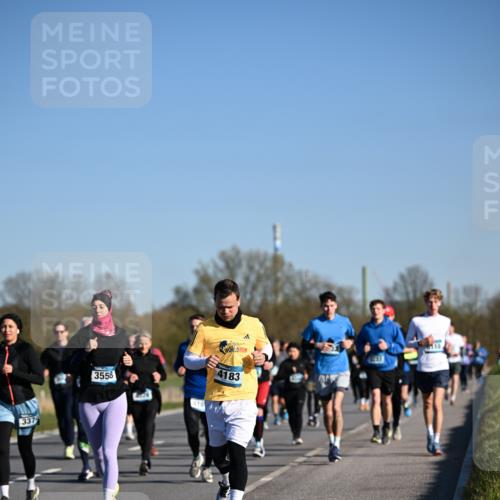 06.04.2025 - 44. Internationalen Wilhelmsburger Insellauf Dr. Thomas Lammeyer http://msf.ph/oto/7557664 06.04.2025 09:33:41 Laufen 337, 3558, 418, 4183 meine-sportfotos.de