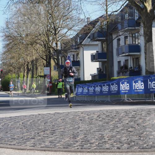 06.04.2025 - 44. Internationalen Wilhelmsburger Insellauf Luisa Fischer http://msf.ph/oto/7557683 06.04.2025 10:19:52 Ziel 5226 meine-sportfotos.de