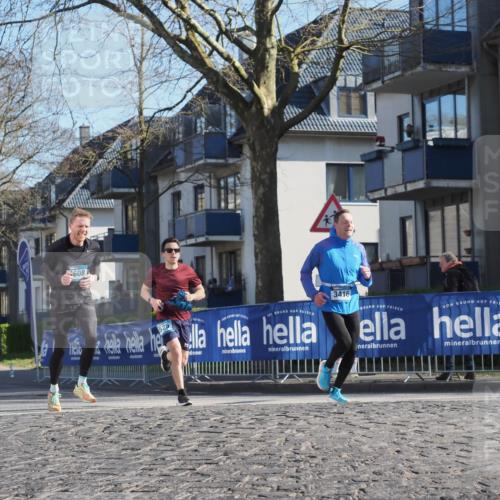 06.04.2025 - 44. Internationalen Wilhelmsburger Insellauf Luisa Fischer http://msf.ph/oto/7557742 06.04.2025 10:20:10 Ziel 608, 15, 2, 525, 3416 meine-sportfotos.de