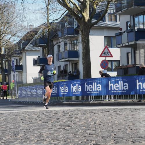 06.04.2025 - 44. Internationalen Wilhelmsburger Insellauf Luisa Fischer http://msf.ph/oto/7557770 06.04.2025 10:20:16 Ziel 5193 meine-sportfotos.de