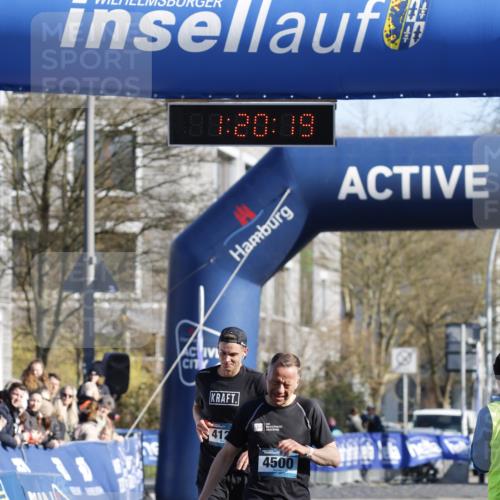 06.04.2025 - 44. Internationalen Wilhelmsburger Insellauf A. Gomolzig http://msf.ph/oto/7557790 06.04.2025 10:10:18 Ziel 4127, 4500 meine-sportfotos.de