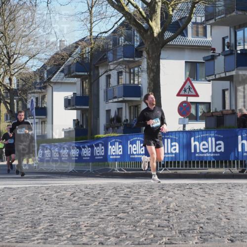 06.04.2025 - 44. Internationalen Wilhelmsburger Insellauf Luisa Fischer http://msf.ph/oto/7557815 06.04.2025 10:20:29 Ziel 3609, 3062, 3864 meine-sportfotos.de