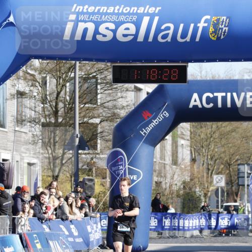 06.04.2025 - 44. Internationalen Wilhelmsburger Insellauf A. Gomolzig http://msf.ph/oto/7557833 06.04.2025 10:08:26 Ziel 4619 meine-sportfotos.de
