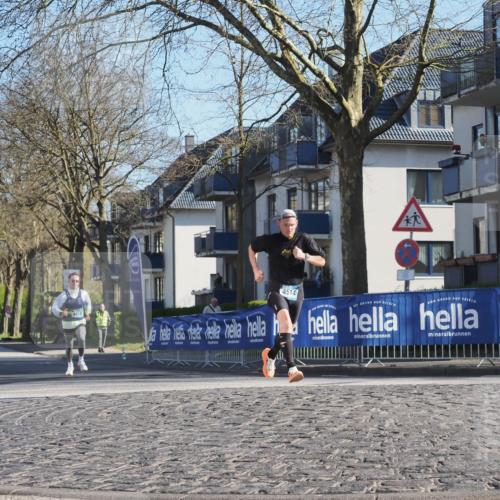 06.04.2025 - 44. Internationalen Wilhelmsburger Insellauf Luisa Fischer http://msf.ph/oto/7557890 06.04.2025 10:20:44 Ziel 4514 meine-sportfotos.de