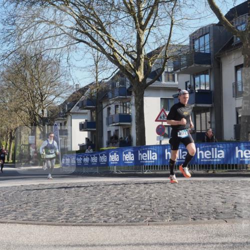 06.04.2025 - 44. Internationalen Wilhelmsburger Insellauf Luisa Fischer http://msf.ph/oto/7557908 06.04.2025 10:20:45 Ziel 4018, 4514 meine-sportfotos.de