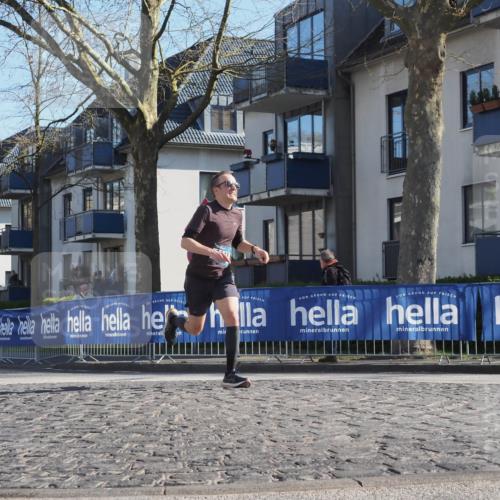 06.04.2025 - 44. Internationalen Wilhelmsburger Insellauf Luisa Fischer http://msf.ph/oto/7557943 06.04.2025 10:20:50 Ziel  meine-sportfotos.de