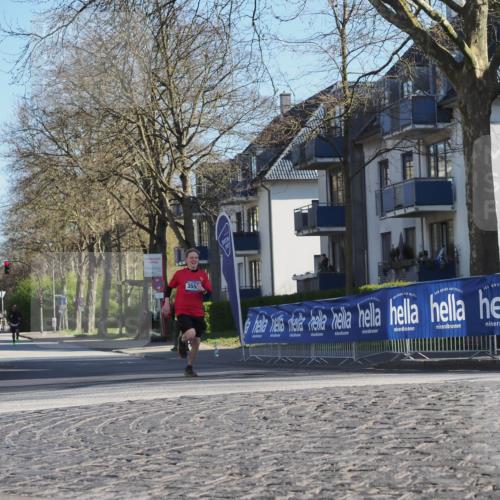 06.04.2025 - 44. Internationalen Wilhelmsburger Insellauf Luisa Fischer http://msf.ph/oto/7557950 06.04.2025 10:20:59 Ziel 355 meine-sportfotos.de