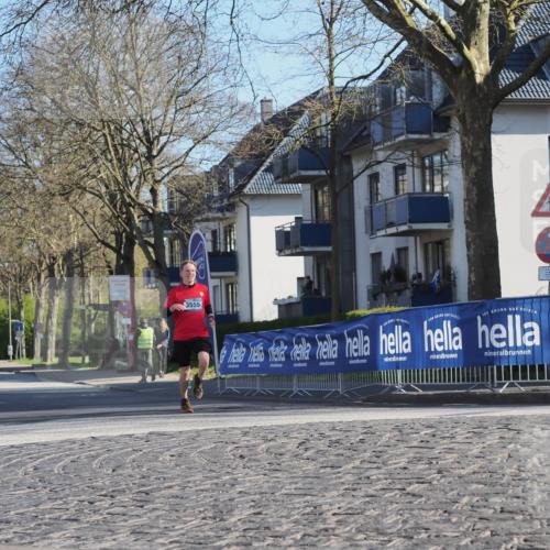 06.04.2025 - 44. Internationalen Wilhelmsburger Insellauf Luisa Fischer http://msf.ph/oto/7557955 06.04.2025 10:20:59 Ziel 3555 meine-sportfotos.de