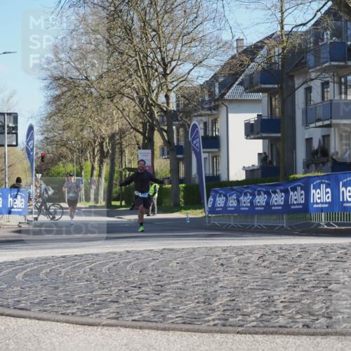 06.04.2025 - 44. Internationalen Wilhelmsburger Insellauf Luisa Fischer http://msf.ph/oto/7557979 06.04.2025 10:21:08 Ziel  meine-sportfotos.de