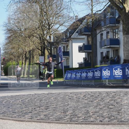 06.04.2025 - 44. Internationalen Wilhelmsburger Insellauf Luisa Fischer http://msf.ph/oto/7557986 06.04.2025 10:21:08 Ziel 3161 meine-sportfotos.de