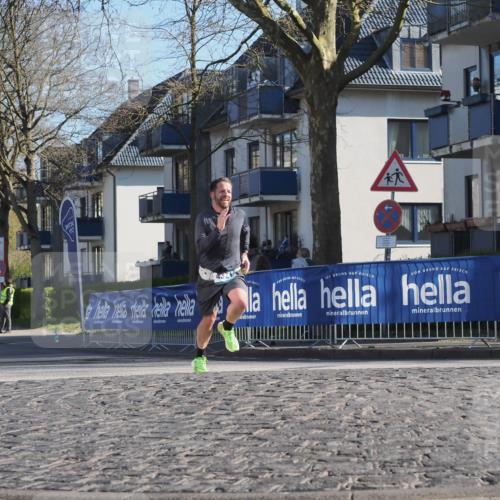 06.04.2025 - 44. Internationalen Wilhelmsburger Insellauf Luisa Fischer http://msf.ph/oto/7558003 06.04.2025 10:21:10 Ziel 3161 meine-sportfotos.de