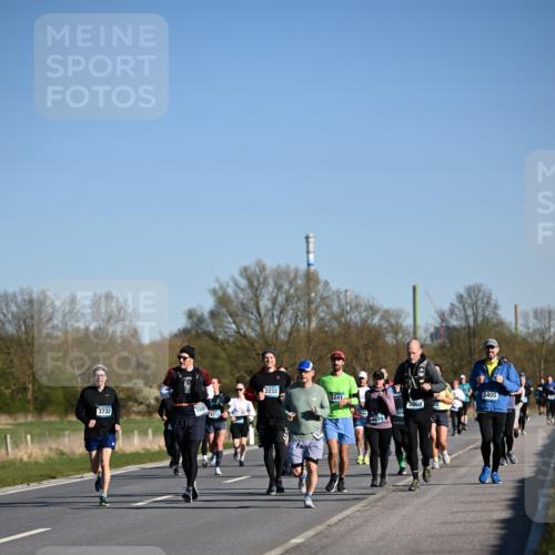 06.04.2025 - 44. Internationalen Wilhelmsburger Insellauf Dr. Thomas Lammeyer http://msf.ph/oto/7558004 06.04.2025 09:34:04 Laufen 3732, 3233, 3241, 44794, 3868, 3405 meine-sportfotos.de