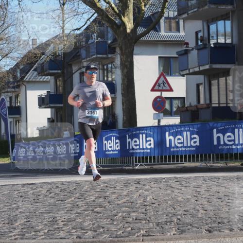 06.04.2025 - 44. Internationalen Wilhelmsburger Insellauf Luisa Fischer http://msf.ph/oto/7558009 06.04.2025 10:21:15 Ziel 3161 meine-sportfotos.de