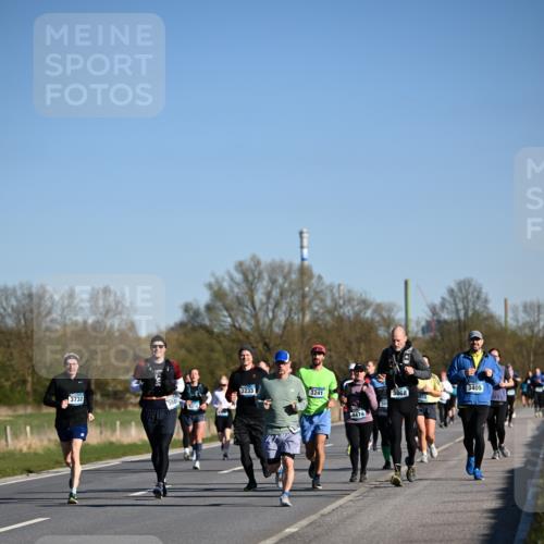 06.04.2025 - 44. Internationalen Wilhelmsburger Insellauf Dr. Thomas Lammeyer http://msf.ph/oto/7558016 06.04.2025 09:34:05 Laufen 3233, 3241, 3732, 4479, 50, 3868, 3405 meine-sportfotos.de