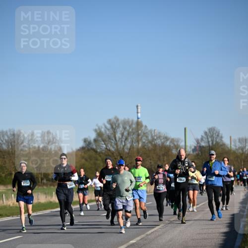 06.04.2025 - 44. Internationalen Wilhelmsburger Insellauf Dr. Thomas Lammeyer http://msf.ph/oto/7558023 06.04.2025 09:34:05 Laufen 3732, 3881, 3233, 3241, 4479, 3868, 3405 meine-sportfotos.de