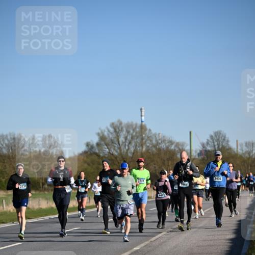 06.04.2025 - 44. Internationalen Wilhelmsburger Insellauf Dr. Thomas Lammeyer http://msf.ph/oto/7558028 06.04.2025 09:34:05 Laufen 3732, 388, 3318, 4076, 3232, 3241, 4479, 50, 3868, 3888, 3405 meine-sportfotos.de