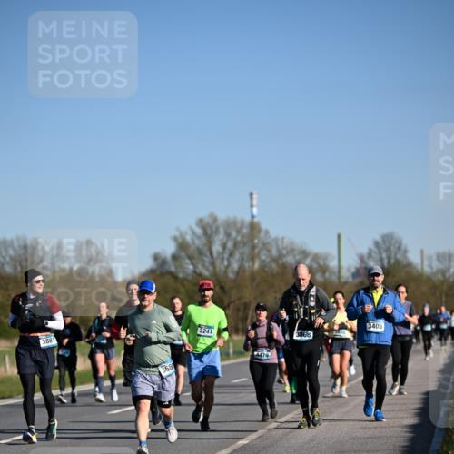 06.04.2025 - 44. Internationalen Wilhelmsburger Insellauf Dr. Thomas Lammeyer http://msf.ph/oto/7558051 06.04.2025 09:34:07 Laufen 3881, 3568, 3241, 4479, 3868, 3405 meine-sportfotos.de