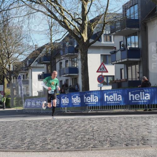 06.04.2025 - 44. Internationalen Wilhelmsburger Insellauf Luisa Fischer http://msf.ph/oto/7558062 06.04.2025 10:21:25 Ziel 3469 meine-sportfotos.de