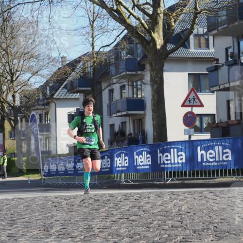 06.04.2025 - 44. Internationalen Wilhelmsburger Insellauf Luisa Fischer http://msf.ph/oto/7558069 06.04.2025 10:21:37 Ziel 4604 meine-sportfotos.de