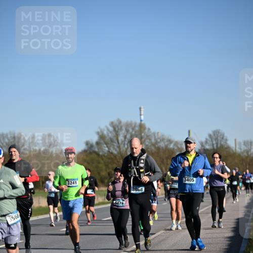 06.04.2025 - 44. Internationalen Wilhelmsburger Insellauf Dr. Thomas Lammeyer http://msf.ph/oto/7558079 06.04.2025 09:34:09 Laufen 3568, 4176, 3241, 4479, 888, 3868, 3405 meine-sportfotos.de
