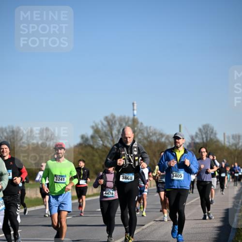 06.04.2025 - 44. Internationalen Wilhelmsburger Insellauf Dr. Thomas Lammeyer http://msf.ph/oto/7558084 06.04.2025 09:34:09 Laufen 3, 3241, 4479, 3405, 3868, 388 meine-sportfotos.de