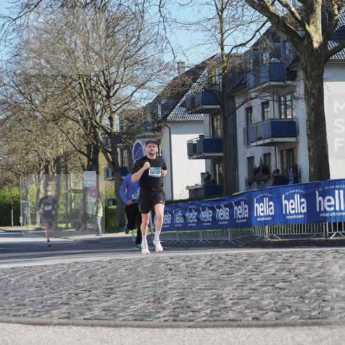 06.04.2025 - 44. Internationalen Wilhelmsburger Insellauf Luisa Fischer http://msf.ph/oto/7558086 06.04.2025 10:21:47 Ziel 4541, 359, 5030 meine-sportfotos.de