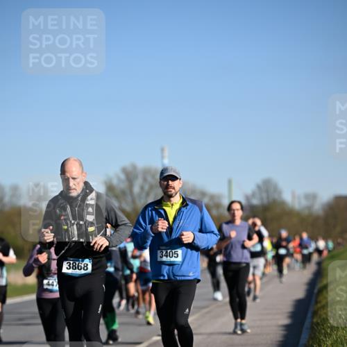06.04.2025 - 44. Internationalen Wilhelmsburger Insellauf Dr. Thomas Lammeyer http://msf.ph/oto/7558107 06.04.2025 09:34:11 Laufen 3868, 3405 meine-sportfotos.de