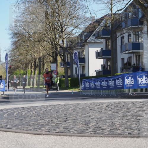 06.04.2025 - 44. Internationalen Wilhelmsburger Insellauf Luisa Fischer http://msf.ph/oto/7558113 06.04.2025 10:22:01 Ziel  meine-sportfotos.de