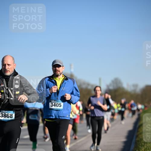 06.04.2025 - 44. Internationalen Wilhelmsburger Insellauf Dr. Thomas Lammeyer http://msf.ph/oto/7558123 06.04.2025 09:34:12 Laufen 3868, 3405 meine-sportfotos.de