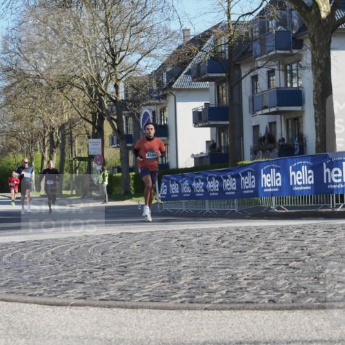 06.04.2025 - 44. Internationalen Wilhelmsburger Insellauf Luisa Fischer http://msf.ph/oto/7558125 06.04.2025 10:22:03 Ziel 4590 meine-sportfotos.de