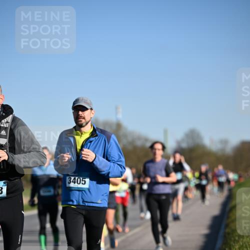 06.04.2025 - 44. Internationalen Wilhelmsburger Insellauf Dr. Thomas Lammeyer http://msf.ph/oto/7558128 06.04.2025 09:34:13 Laufen 3405 meine-sportfotos.de